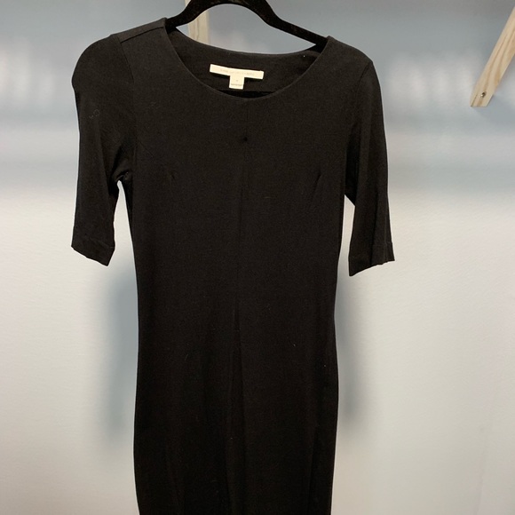Diane Von Furstenberg Dresses & Skirts - Diane von Furstenberg Body Con dress size M Diane Von Furstenberg Dresses & Skirts - Diane von Furstenberg Body Con dress size M